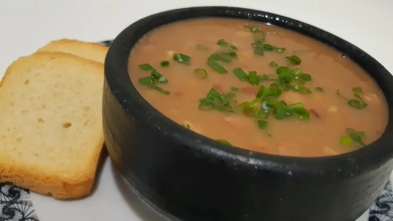 Como fazer um caldo de feijão