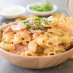 Como fazer um macarrão com presunto e bacon delicioso