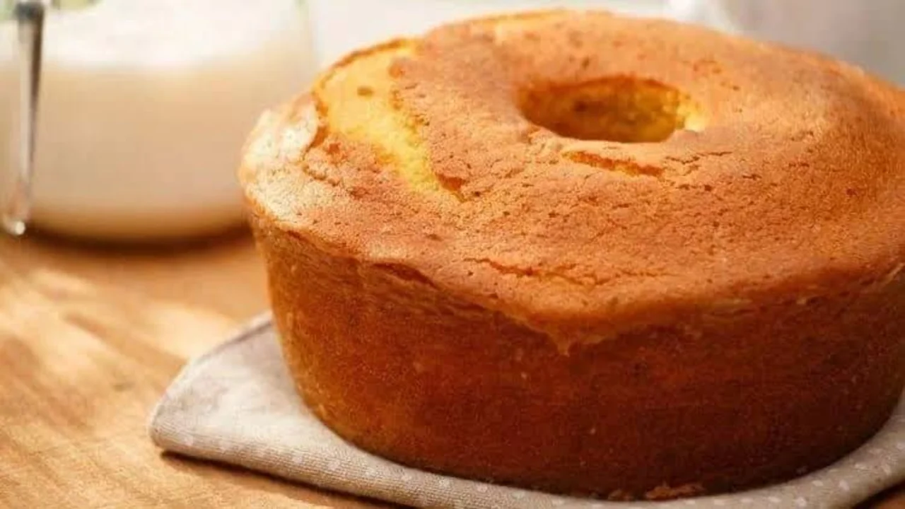 Como fazer um bolo de maisena com coco delicioso