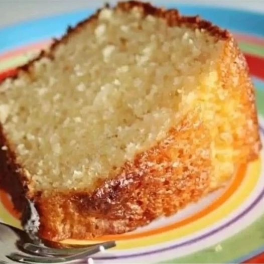 Bolo de Iogurte com Coco e Limão